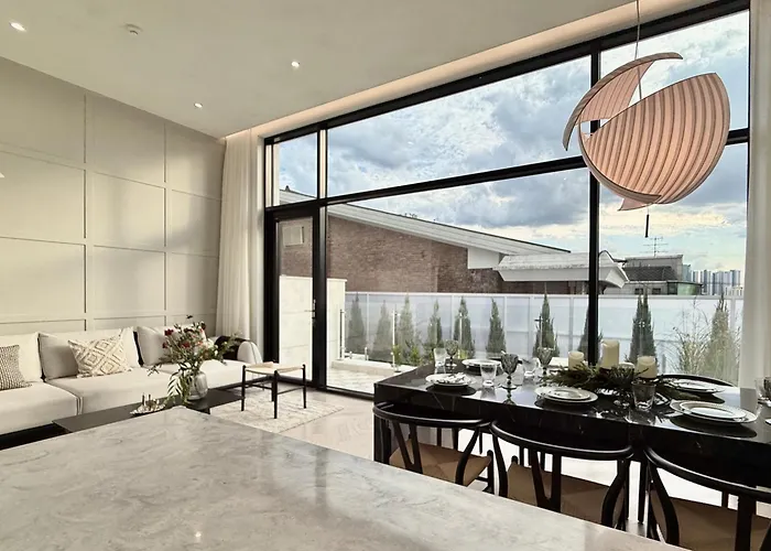 Foreste Haus 포레스테하우스 호텔 4*